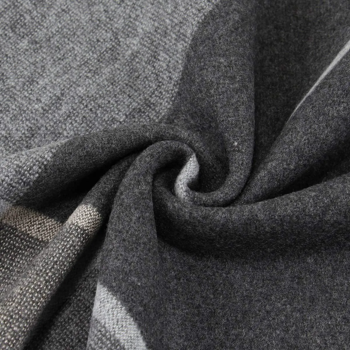 Men's Scarves Classic Arrival Winter Plaid Scarf Tassel Edge Soft Warm Scarf